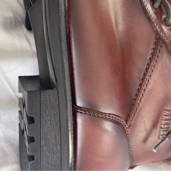 New in the box Arkbird boots - Picture 8 of 13